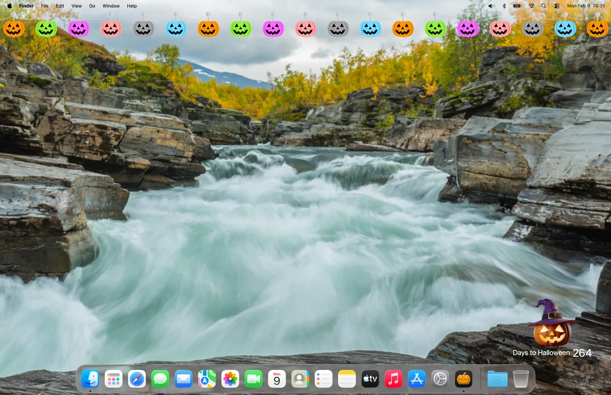 Halloween lights with colorful pumpkins on your macOS desktop