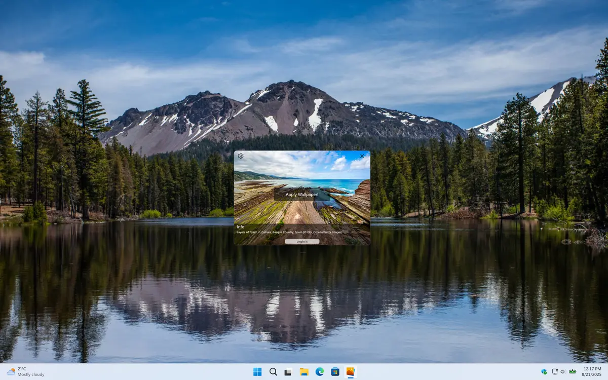 My Photo Slideshow showing Bing Wallpaper